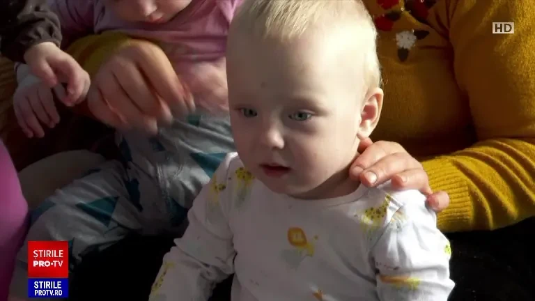 O tânără mamă are nevoie de ajutor după ce a adus pe lume patru copii, în urmă cu un an. Părinții abia fac față cheltuielilor