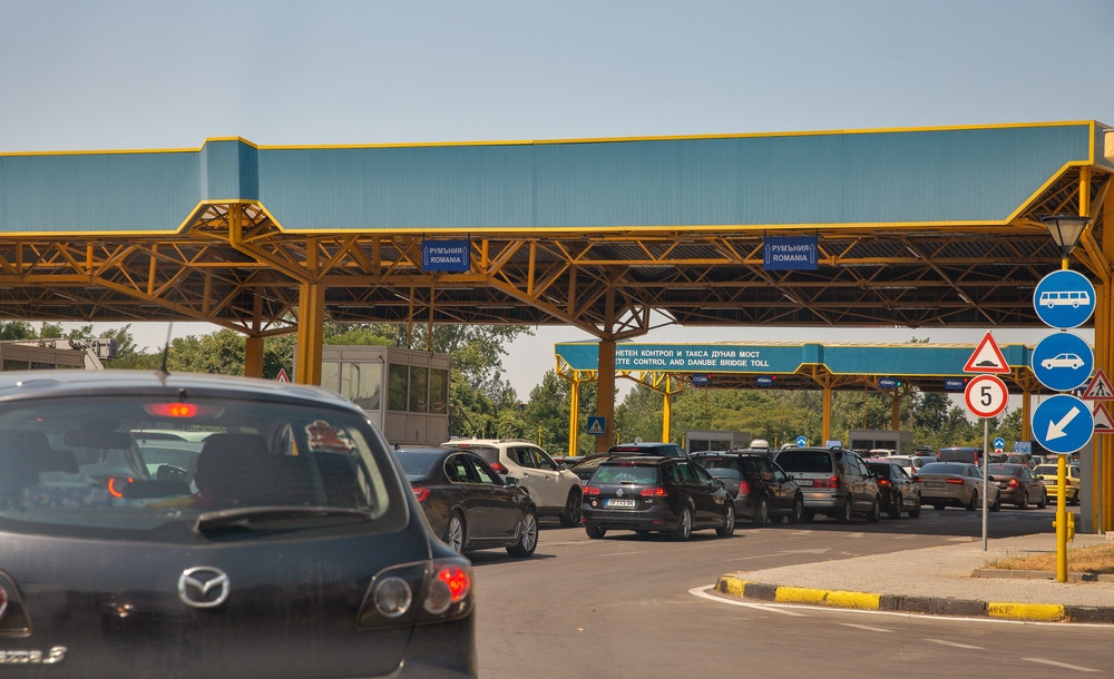 Atenţionare de călătorie emisă de MAE: Timpi măriţi de aşteptare la punctele de trecere a frontierelor, în Bulgaria