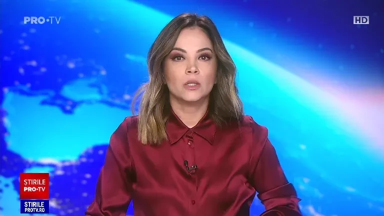 O mașină a luat foc în mers, de la o pană. Ce a spus șoferul de 84 de ani