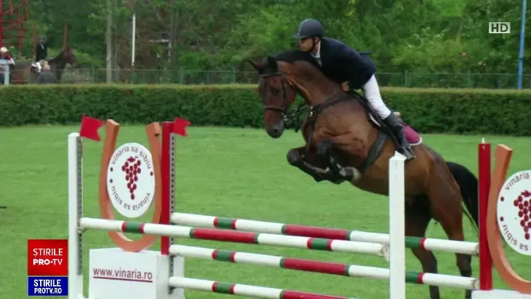 Polițistul din Iași ar fi abuzat fetița de 11 ani pentru că părinții ei îi datorau câteva mii de euro. Noi detalii