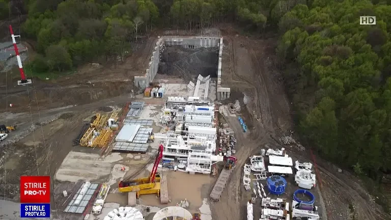 Începe o operațiune inginerească nemaivăzută la noi, pe cel mai mare șantier feroviar din țară