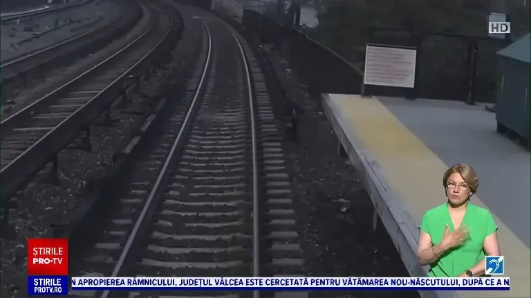 Panică într-o gară din New York. Un băiețel de trei ani s-a pierdut de mama lui și a ajuns pe șine