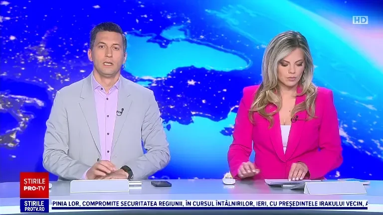 Jaf armat ca în filme la un magazin de bijuterii de lux din centrul Parisului. Hoții au fugit pe motociclete | VIDEO