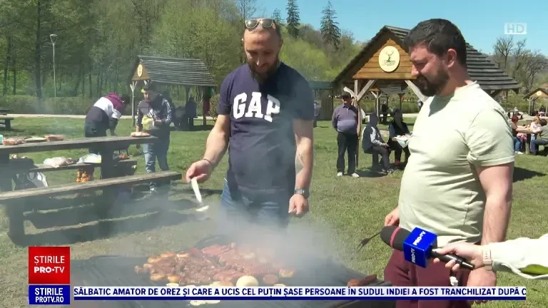 Zonele special amenajate pentru grătar de la munte, neîncăpătoare. Și unitățile de cazare au fost pline