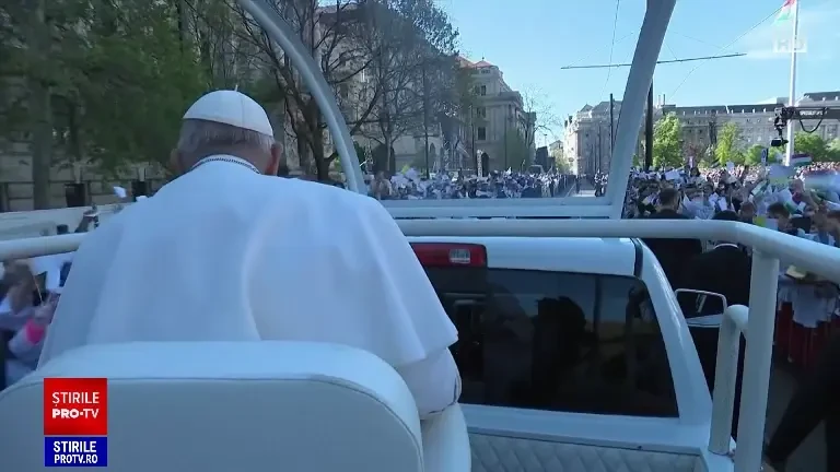 Papa Francisc spune că Vaticanul este implicat într-o misiune secretă de pace în Ucraina
