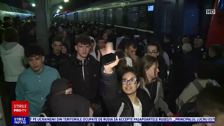 Aglomerație în gări, după vacanța de 1 Mai. Trenurile au avut întârzieri chiar și de o oră și jumătate