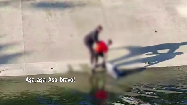 O femeie a fost salvată de la înec de patru adolescenți, în Iași. Gestul lor a fost filmat de martori impresionați