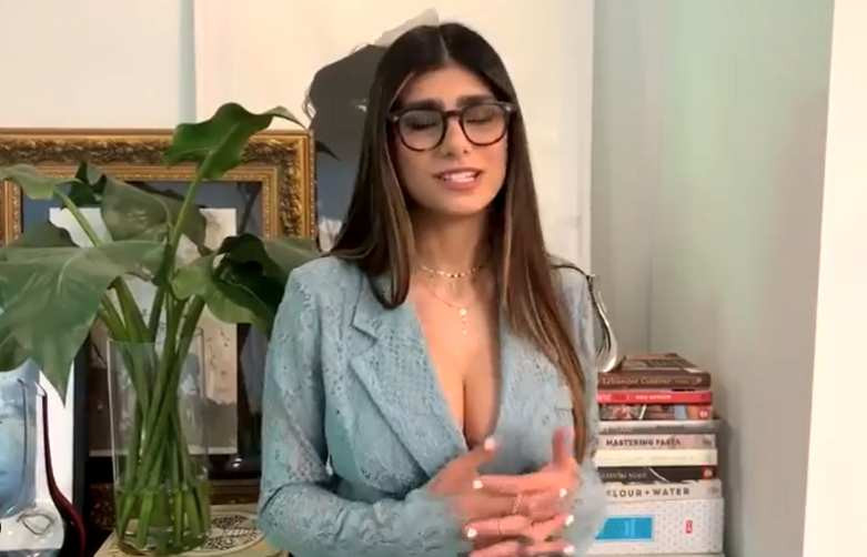 Mia Khalifa a ajuns la Universitatea Oxford. Discursul fostei vedete pentru adulți a stârnit valuri de critici