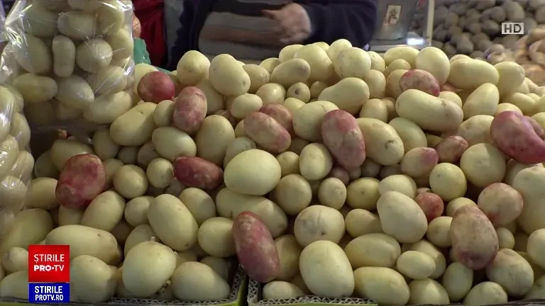 Fermierii care cultivă usturoi și cartofi pot lua bani de la stat din iunie. Cât vor primi pentru fiecare hectar cultivat