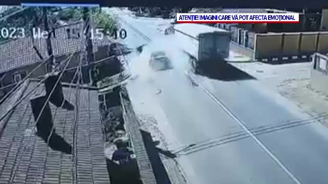 Cine sunt victimele accidentului terifiant din Constanța, filmat de o cameră. Greșelile flagrante comise de șoferi