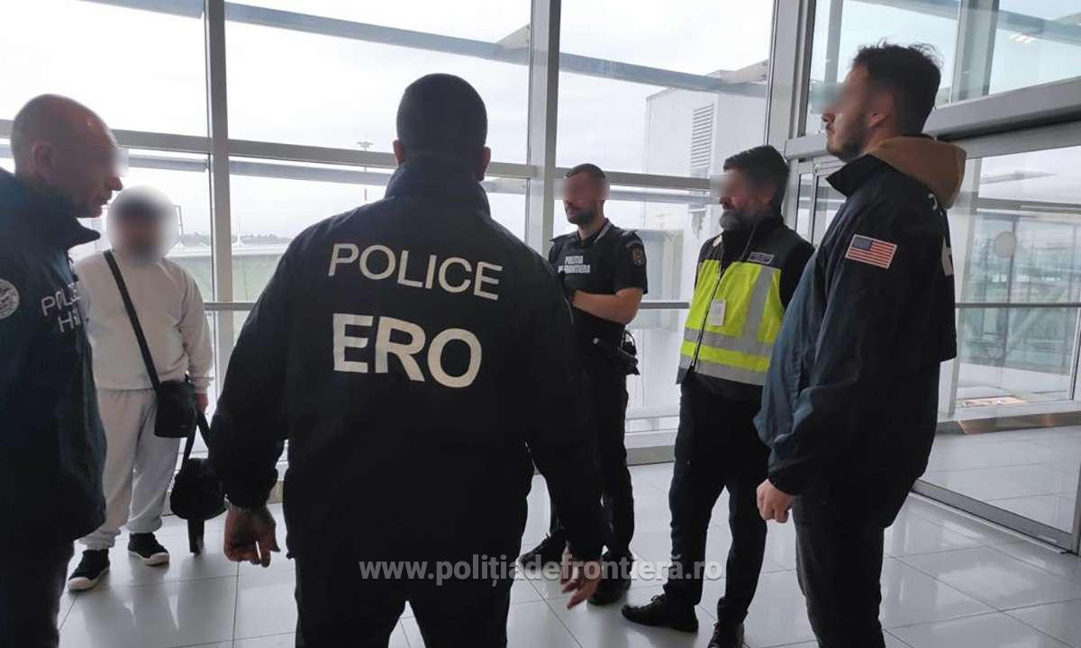 Român dat în urmărire de spanioli pentru omor, adus în ţară sub escorta autorităţilor americane. FOTO