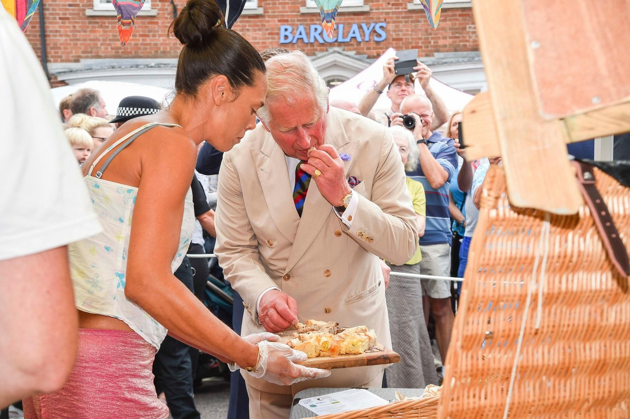 Prăjitura preferată a Regelui Charles provine dintr-un sat din România. Care este desertul-minune