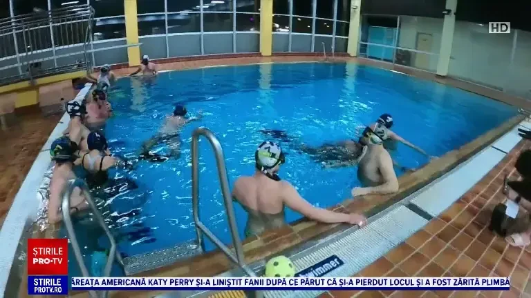 Rugby subacvatic, sportul care are tot mai mulți fani în Germania. "E ca și când ai zbura în timp ce ai juca handbal"