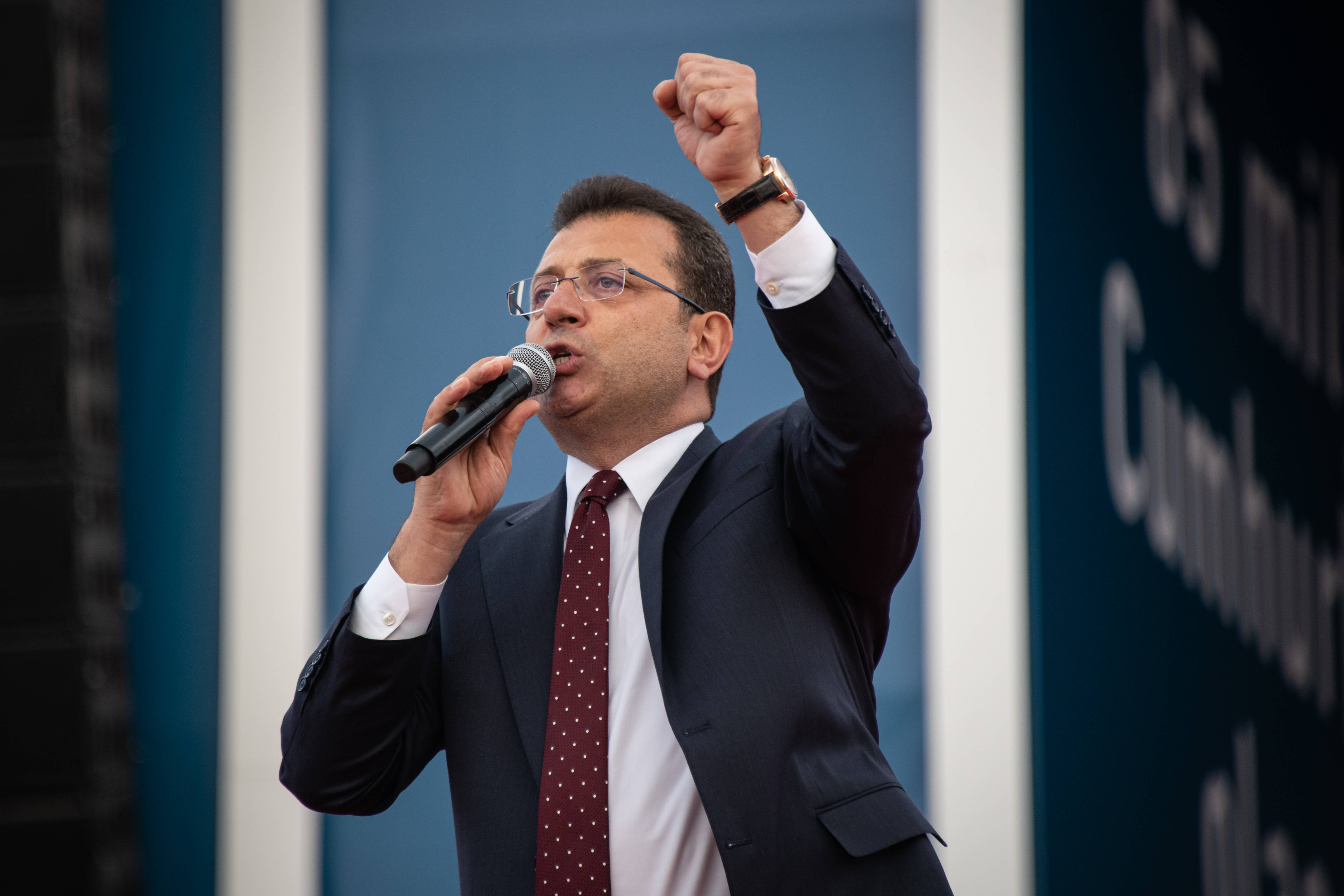 Reacția primarului din Istanbul în fața instanței, după arestare. Acuzat de terorism, Imamoglu a transmis un mesaj ferm
