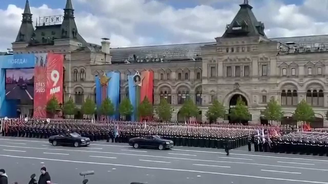 De ce a renunțat Putin la tradiționalul marș al ”Regimentului Nemuritor”, pe care îl conducea de Ziua Victoriei