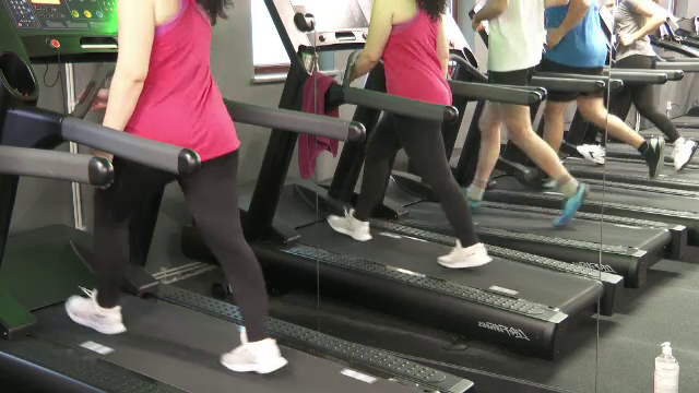 Angajatorii le pot oferi angajaților un abonament sportiv în limita a 400 de euro pe an, pentru yoga, dans sau fitness