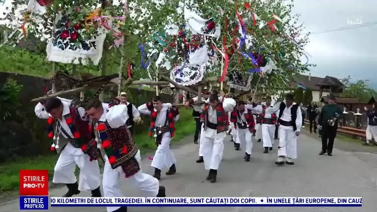 Tânjaua Hotenarilor, obiceiul din Maramureș care atrage turiști din toată lumea. ”După 5 pahare, ziua a trecut foarte repede”