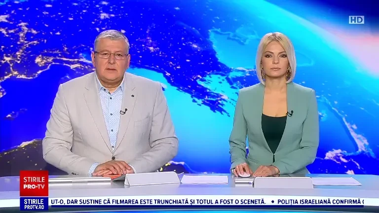 Americanii au organizat un bal pentru câini adoptați. Animalele cu cele mai tari ținute au fost premiate