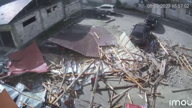 Vremea rea face prăpăd în țară, cu ninsori, grindină și vijelii. Prognoza este chiar mai rea pentru următoarele zile