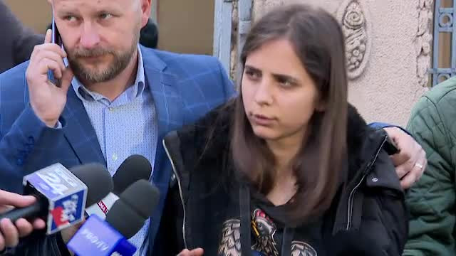 Explicația colaboratoarei AUR care a fost prinsă cu gloanțe la intrarea în Parlament. Tânăra a fost dusă la poliție