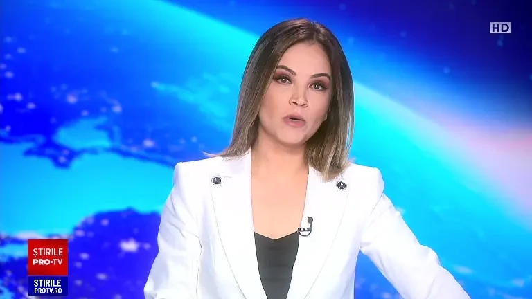 Cine este colaboratoarea AUR, prinsă când voia să introducă muniție în Parlament. George Simion a susținut că erau brelocuri