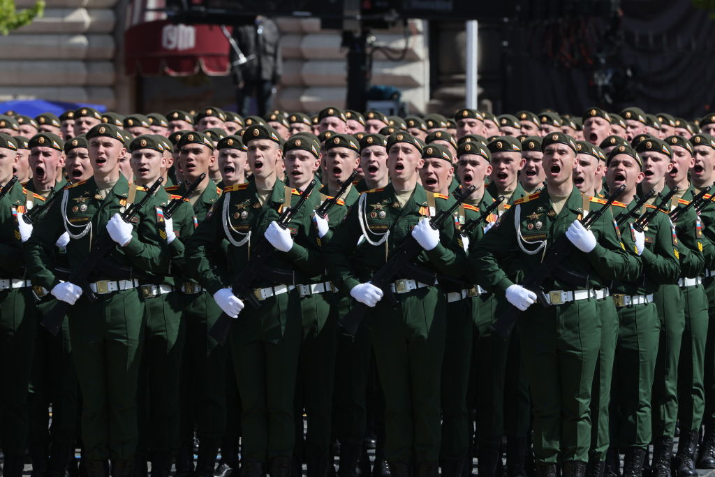 Serviciile britanice: Miile de "soldați" care au defilat la Moscova, de Ziua Victoriei, nu erau trupe de luptă reale