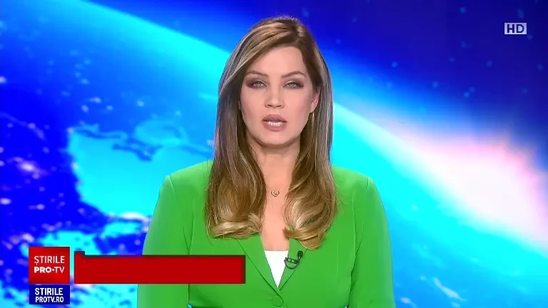 Momentul în care o femeie este lovită mortal de un TIR pe trecerea de pietoni, în Argeș. Victima, târâtă câteva zeci de metri