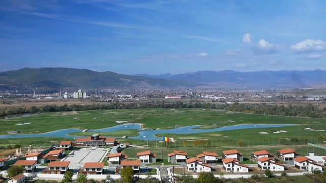 Cât costă o partidă de golf pe cel mai mare teren din România. Investiția a depășit 15 milioane de euro