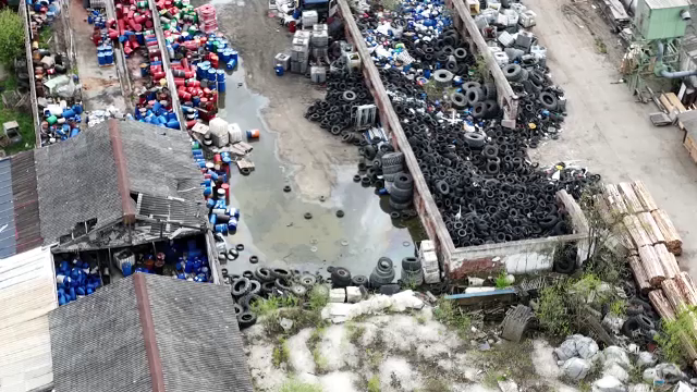 De ce nu există și în România un cazier de mediu pentru firme: ”Poate e mai convenabil sa plătești amenzi”