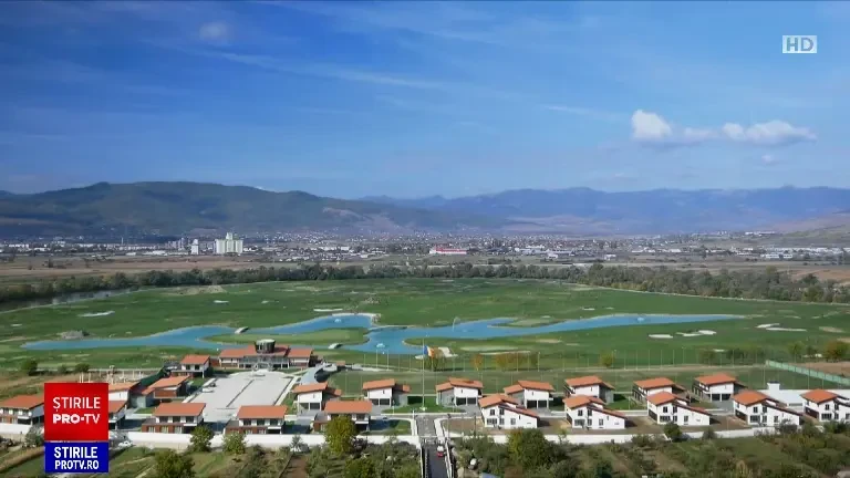 Cât costă o partidă de golf pe cel mai mare teren din România. Investiția a depășit 15 milioane de euro