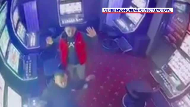 Jaf filmat la o sală de jocuri de noroc, în județul Arad. Cine erau de fapt așa-zișii clienți care s-au așezat în genunchi