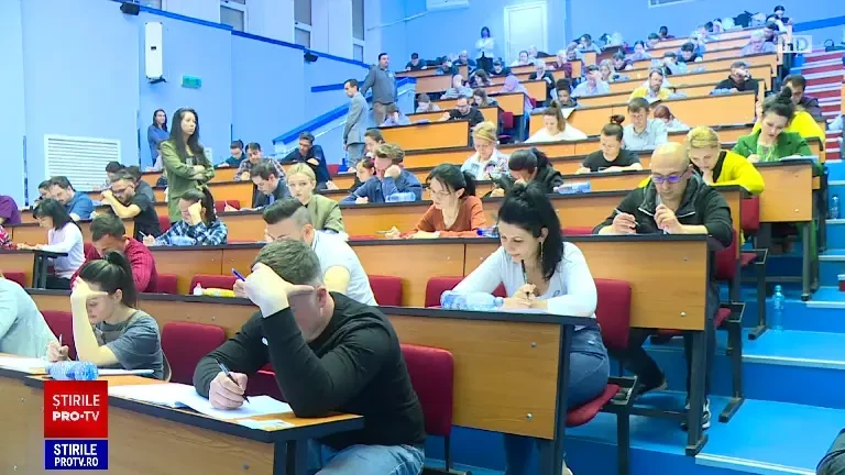 Toate locurile de la sesiunea specială a rezidențiatului au fost ocupate, dar nu se mai fac angajări la stat. Ce se întâmplă