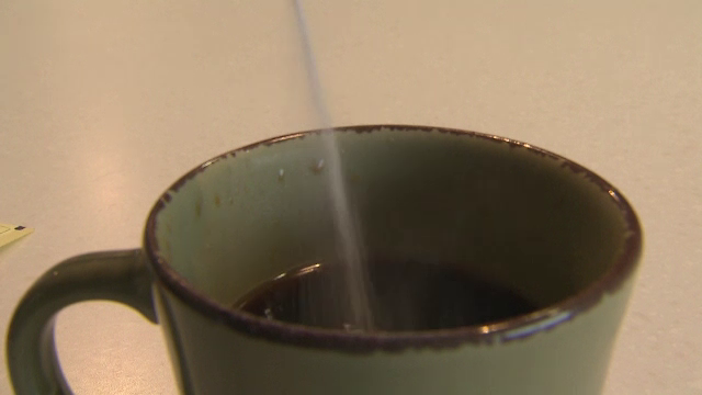 De ce nu recomandă OMS consumul de îndulcitori în procesul de slăbire. Ar putea avea și efecte secundare