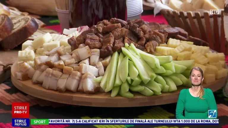 Preparate tradiționale din Bucovina, Moldova și Ardeal au fost pregătite special pentru festivalul de mâncare din Cluj