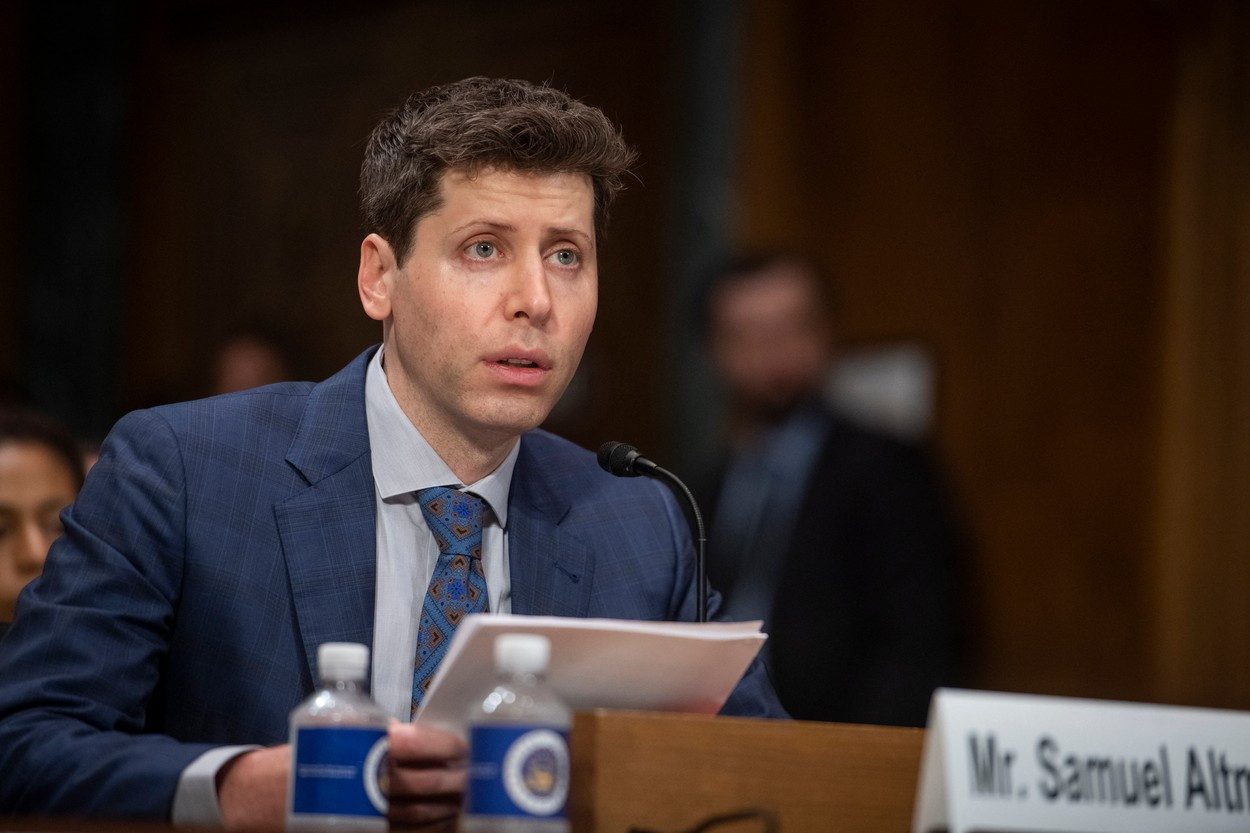 OpenAI s-a răzgândit. Sam Altman revine în funcția de director general