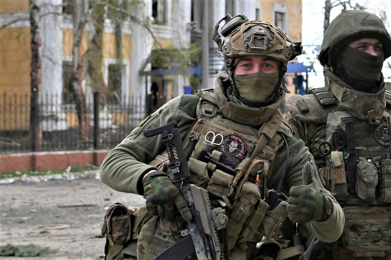 Mercenarii Wagner amenință că îl vor viola pe un deputat rus în Piața Roșie: „Vino aici, nenorocitule” | VIDEO