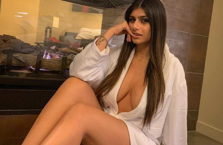 Mia Khalifa se plânge că nu-și găsește partener, deși are peste 60 de milioane de fani. „Am fost monogamă convinsă”