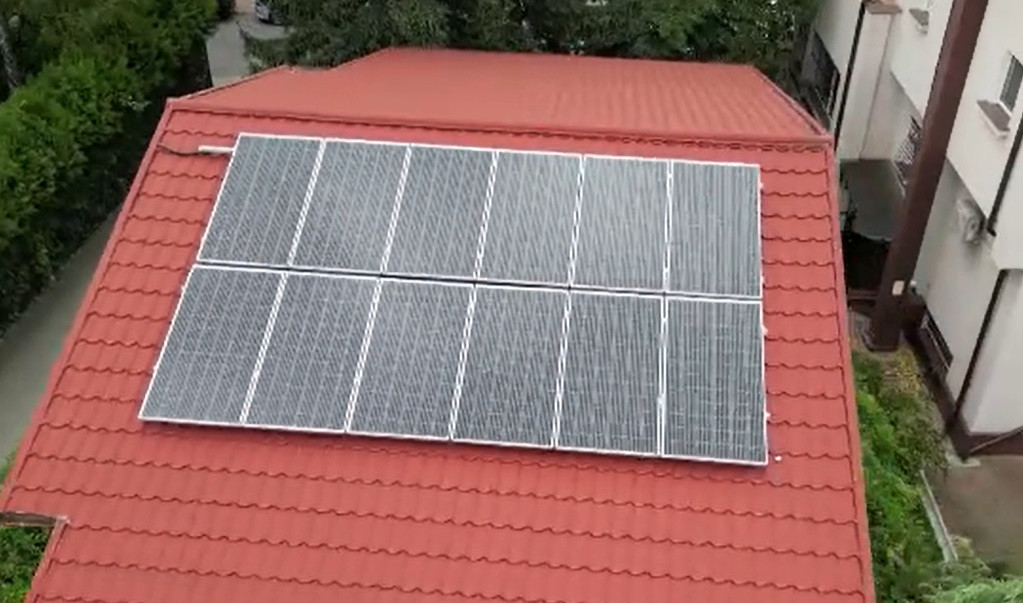 Noutăți în programul Casa Verde. Finanțarea a fost extinsă pentru unitățile de stocare a energiei. Când încep înscrierile