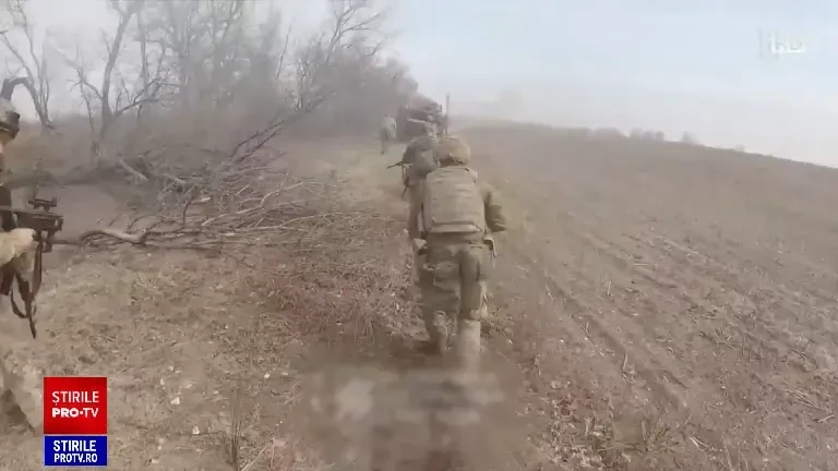 Momentul în care ucrainenii cuceresc, în doar câteva minute, o tranșee rusească ascunsă între copaci