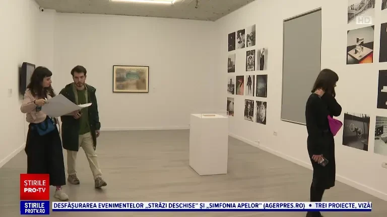 Eveniment dedicat artei contemporane, la Timișoara. Peste 60 de artiști și-au expus lucrările