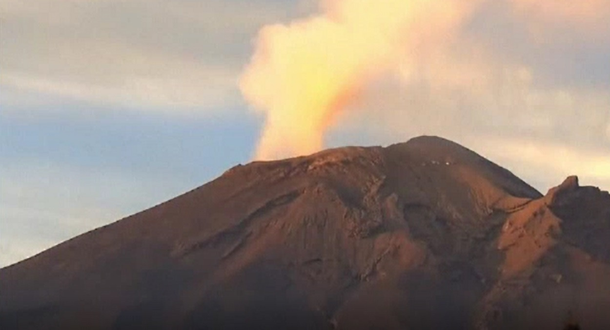 Vulcanul Popocatepetl a erupt. Mai multe curse aeriene au fost anulate