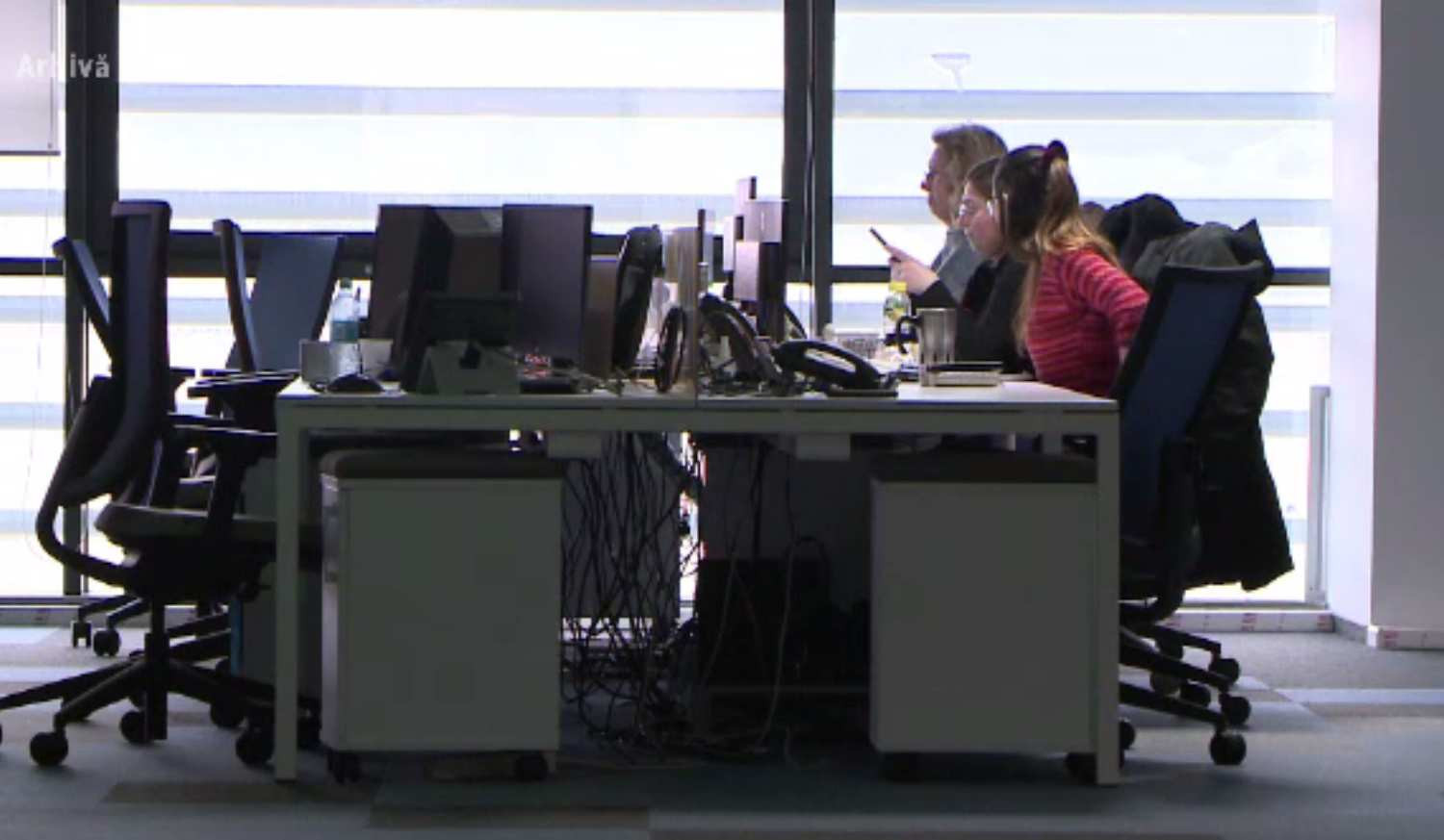 Dacă nu oferă bani în plus la salariu, multe companii au redus zilele de muncă. Angajatul are mai mult timp liber