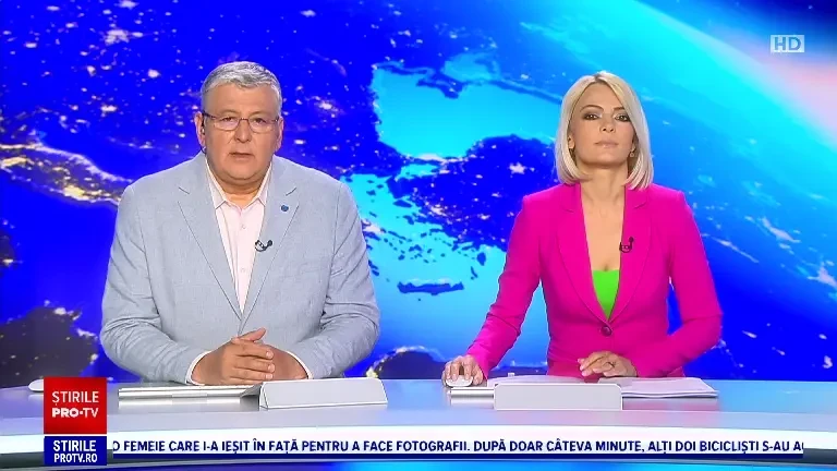 Apa din Fontana di Trevi a devenit neagră. Ce s-a întâmplat