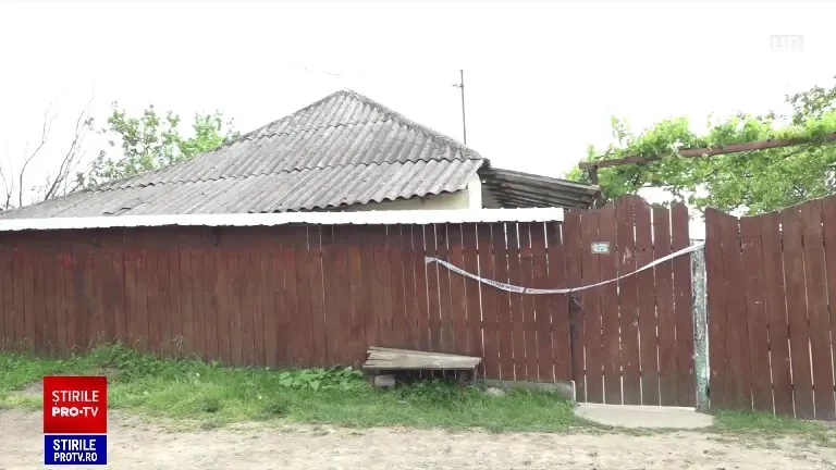 Peste 20 de ani de iubire s-au dus într-o singură noapte. Un ieșean și-a omorât concubina în bătaie, apoi a adormit lângă ea