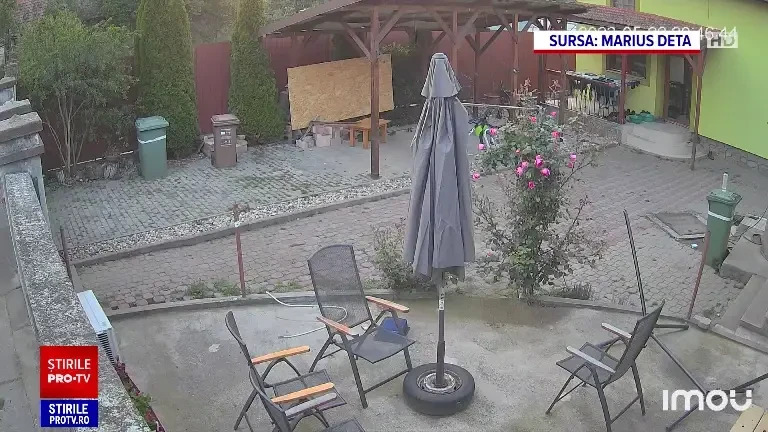 Val de cutremure în Arad. Seismul de luni seară a fost urmat de 12 replici. „S-a zguduit foarte tare patul”