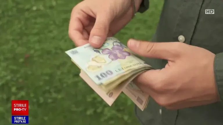 Zeci de părinți din București, audiați după ce ar fi beneficiat de indemnizații de creștere a copilului cu acte false