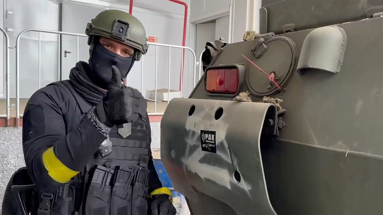 Rușii pro-Kiev au făcut primele capturi de la armata Kremlinului, în Rusia. Partizanii luptă eroic împotriva lui Putin