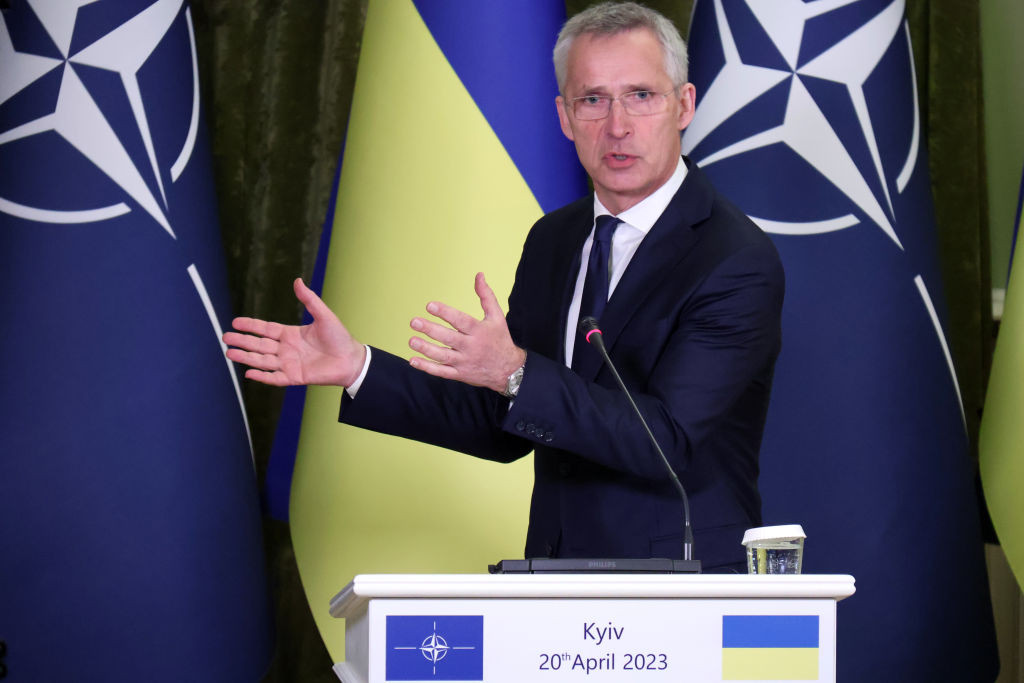 Stoltenberg: NATO nu observă nicio schimbare în postura nucleară a Rusiei