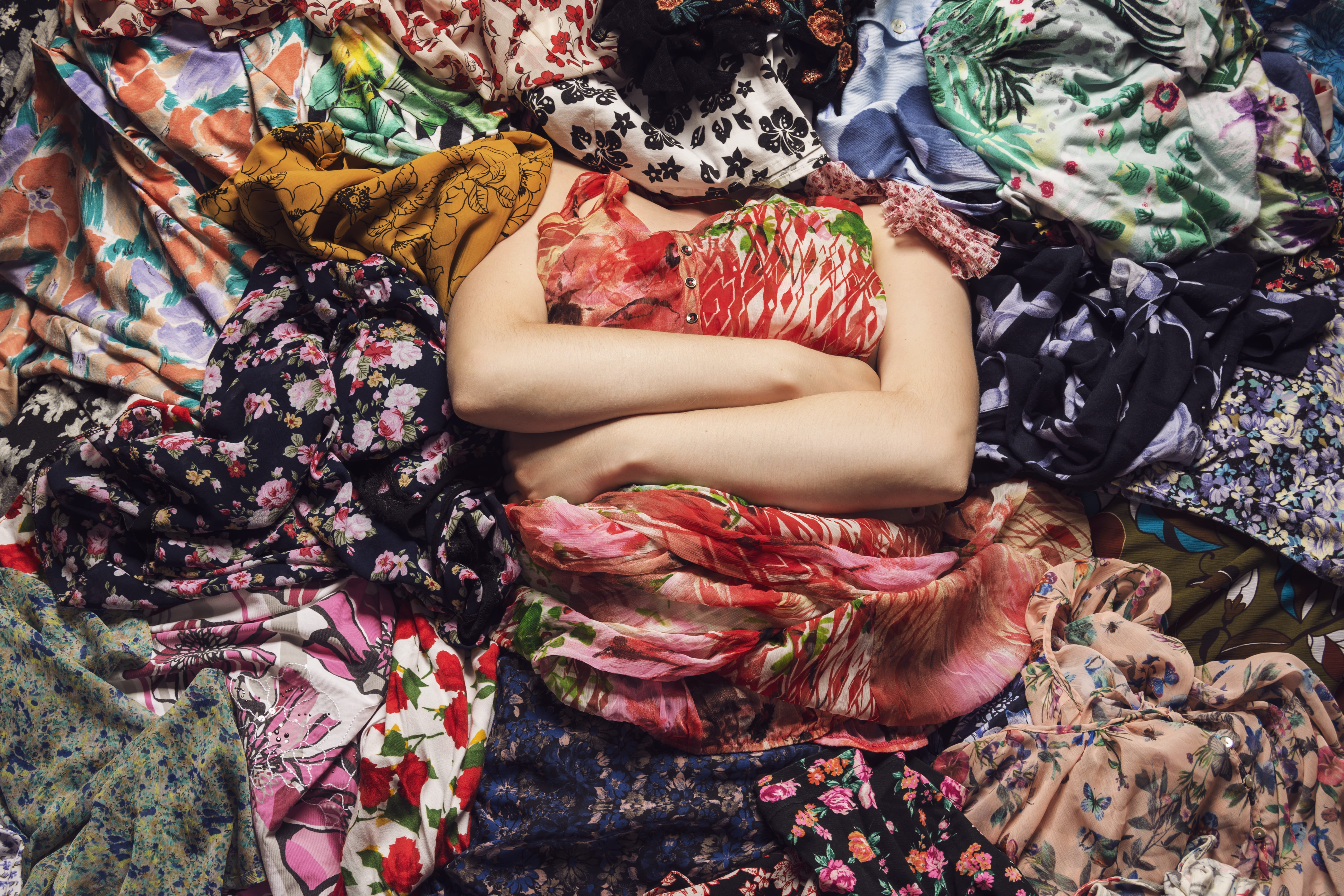 Ce este fenomenul fast fashion și cât de dăunător este pentru mediu. Lucruri pe care nu le știai despre moda rapidă