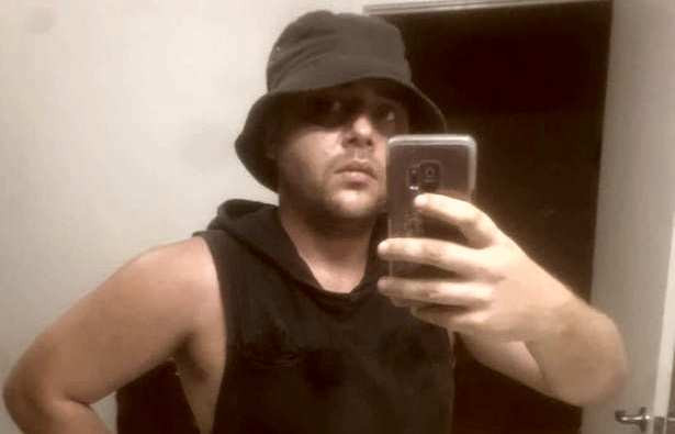 Călătorul în timp care susține că se întoarce ca să-și mai mănânce o dată mâncarea. Afirmațiile „bărbatului cu pălărie”